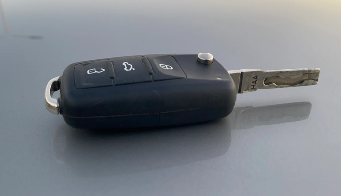 2017 Skoda Rapid AMBITION 1.5 TDI, Diesel, Manual, 1,21,653 km, Key Close Up