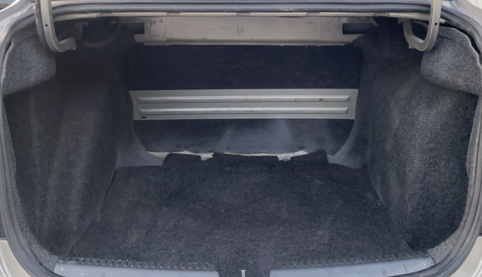 2017 Skoda Rapid AMBITION 1.5 TDI, Diesel, Manual, 1,21,653 km, Boot Inside