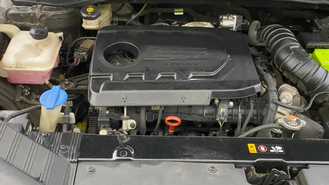 2022 KIA CARENS LUXURY PLUS 1.5 DIESEL 7 STR, Diesel, Manual, 72,259 km, Engine View - Right