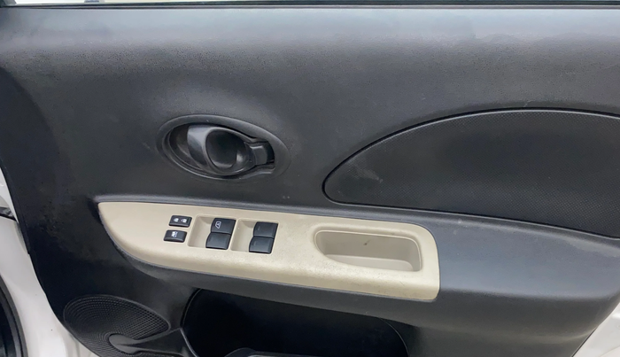 2015 Nissan Micra Active XV, Petrol, Manual, 54,577 km, Driver Side Door Panels Control