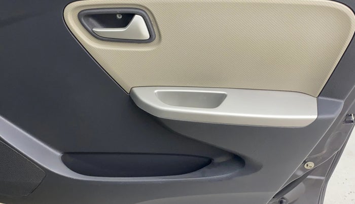 2019 Maruti Alto K10 VXI (O) AMT, Petrol, Automatic, 30,548 km, Driver Side Door Panels Control