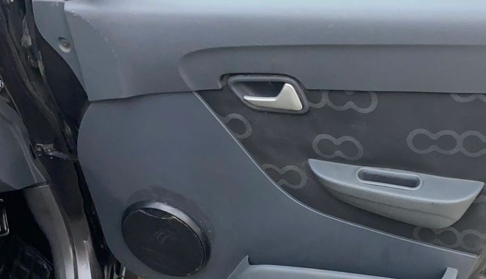 2015 Maruti Alto 800 LXI, Petrol, Manual, 52,260 km, Driver Side Door Panels Control