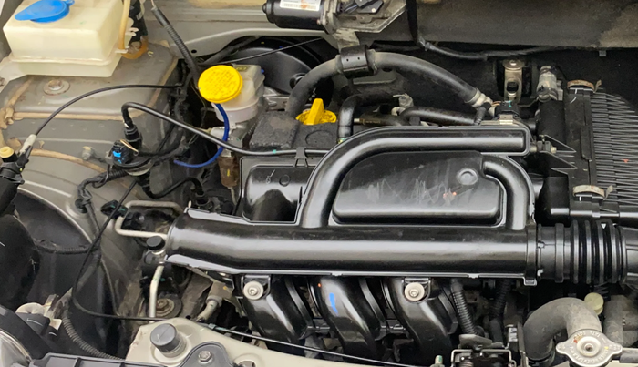 2016 Renault Kwid RXT 1.0 AMT, Petrol, Automatic, 75,000 km, Engine View - Right