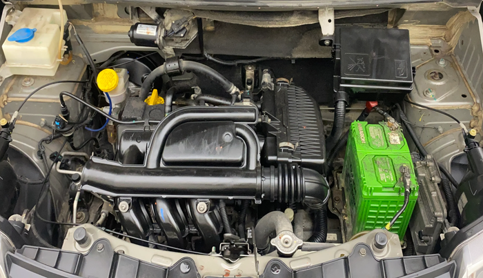 2016 Renault Kwid RXT 1.0 AMT, Petrol, Automatic, 75,000 km, Engine View