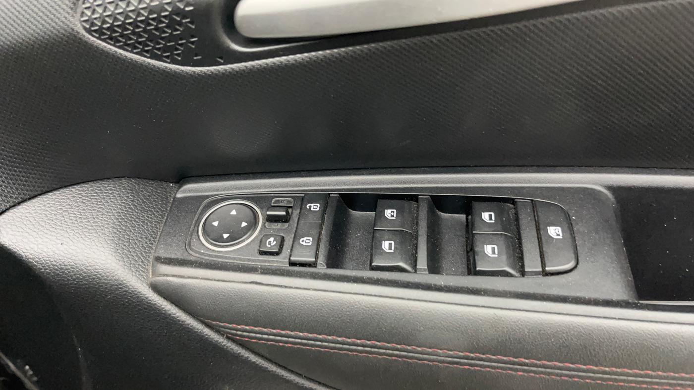 2020 KIA SONET GTX PLUS 1.0 IMT, Petrol, Manual, 52,858 km, Driver Side Door Panels Control