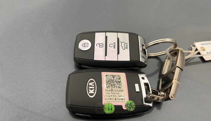 2020 KIA SONET GTX PLUS 1.0 IMT, Petrol, Manual, 52,898 km, Key Close Up