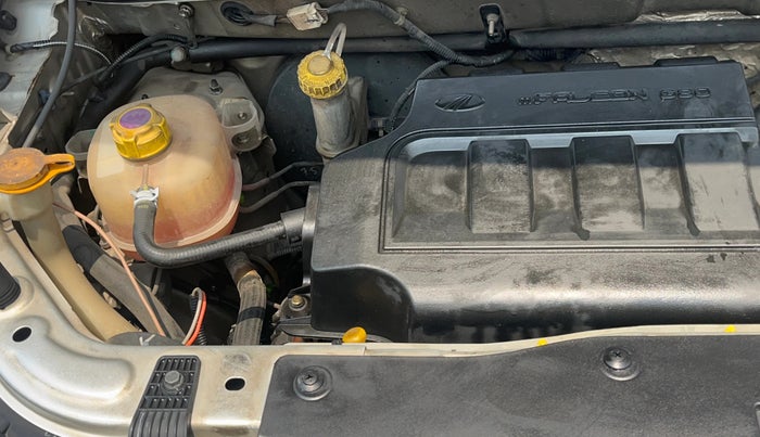 2017 Mahindra Kuv100 K4 PLUS 6 STR, Petrol, Manual, 78,163 km, Engine View - Right