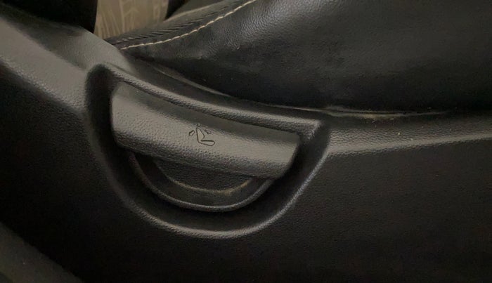 2014 Hyundai Grand i10 SPORTZ 1.2 KAPPA VTVT, Petrol, Manual, 91,388 km, Driver Side Adjustment Panel