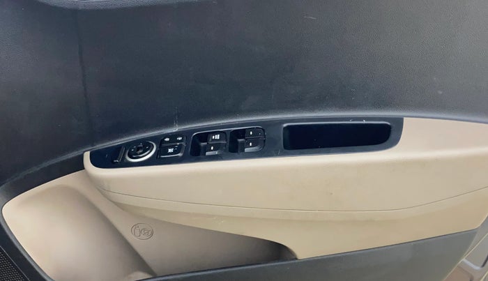 2017 Hyundai Xcent SX 1.2, Petrol, Manual, 76,164 km, Driver Side Door Panels Control