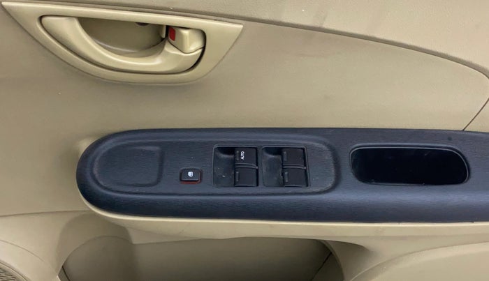 2014 Honda Amaze 1.2L I-VTEC EX, Petrol, Manual, 1,34,889 km, Driver Side Door Panels Control