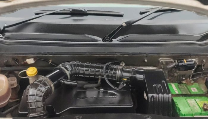 2016 Mahindra Kuv100 K6 D 6 STR, Diesel, Manual, 94,339 km, Engine View