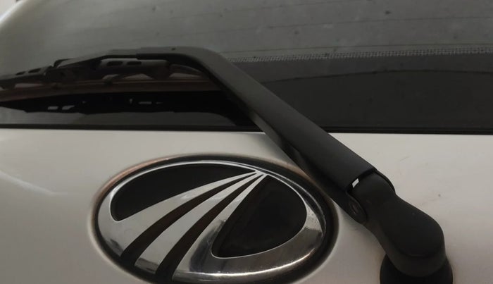 2016 Mahindra Kuv100 K6 D 6 STR, Diesel, Manual, 94,339 km, Rear Wiper