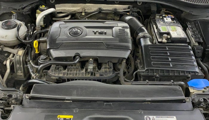 2017 Skoda Superb STYLE 1.8 TSI AT, Petrol, Automatic, 59,773 km, Engine View