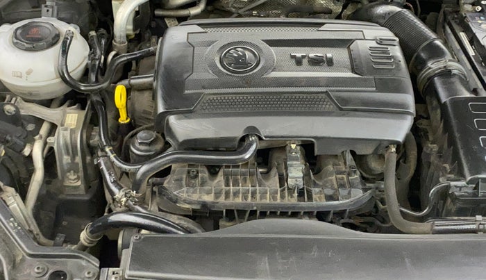 2017 Skoda Superb STYLE 1.8 TSI AT, Petrol, Automatic, 59,773 km, Engine View - Right