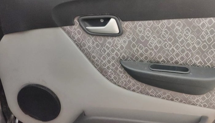 2017 Maruti Alto 800 LXI O, Petrol, Manual, 61,127 km, Driver Side Door Panels Control
