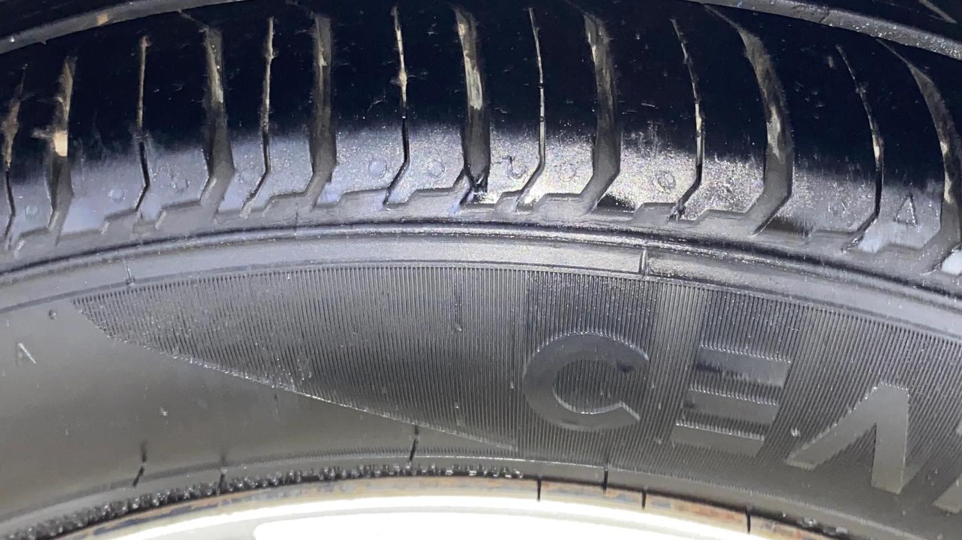 2016 Tata Zest XM PETROL, Petrol, Manual, 60,688 km, Left Rear Tyre Tread