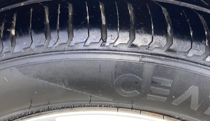 2016 Tata Zest XM PETROL, Petrol, Manual, 60,688 km, Left Rear Tyre Tread