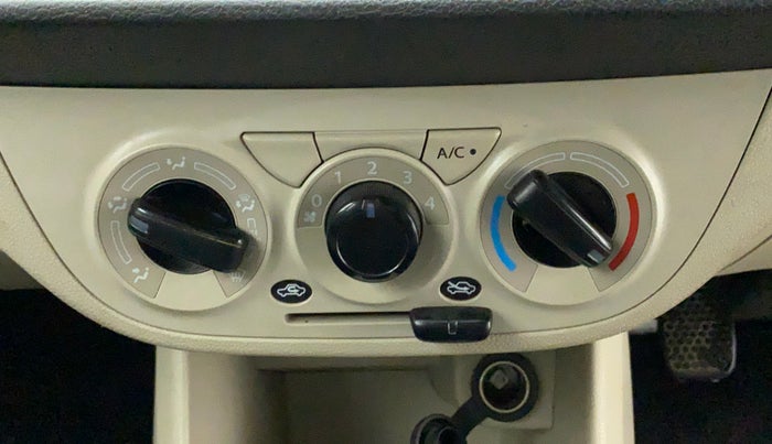 2021 Maruti Alto VXI, Petrol, Manual, 8,664 km, AC Unit - Directional switch has minor damage