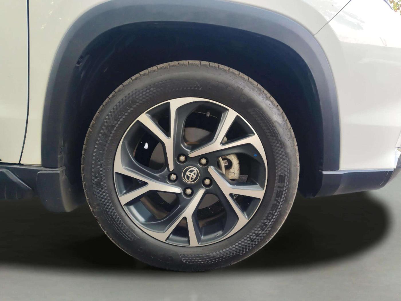 2024 Toyota URBAN CRUISER HYRYDER G HYBRID, Hybrid, Automatic, 8,463 km, Right Front Wheel