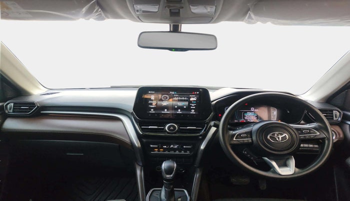 2024 Toyota URBAN CRUISER HYRYDER G HYBRID, Hybrid, Automatic, 8,463 km, Dashboard