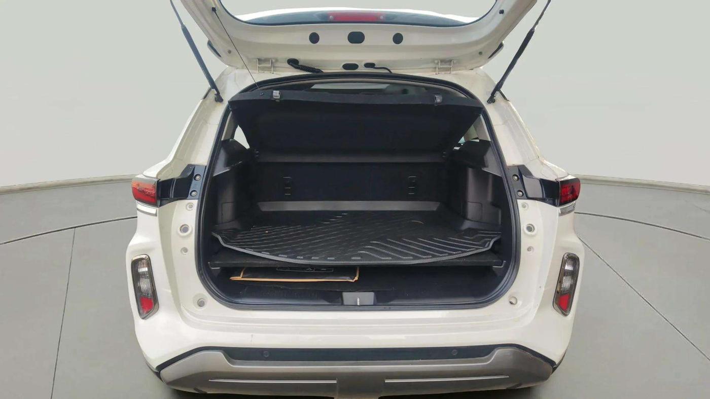 2024 Toyota URBAN CRUISER HYRYDER G HYBRID, Hybrid, Automatic, 8,463 km, Boot Door Open