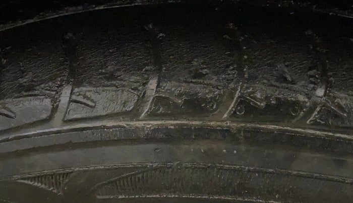 2018 Maruti Celerio VXI CNG, CNG, Manual, 68,858 km, Left Front Tyre Tread