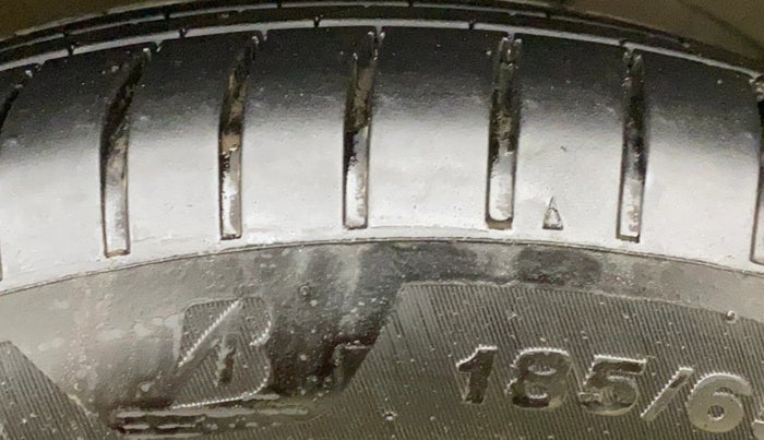 2022 Maruti Ertiga VXI CNG, CNG, Manual, 71,777 km, Right Front Tyre Tread