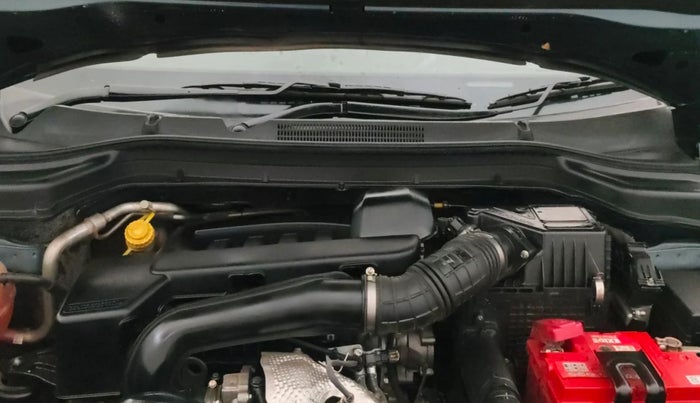 2021 Mahindra XUV300 W8 (O) 1.5 DIESEL, Diesel, Manual, 1,12,292 km, Engine View