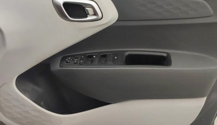 2021 Hyundai GRAND I10 NIOS ASTA AMT 1.2 KAPPA VTVT, Petrol, Automatic, 81,928 km, Driver Side Door Panels Control