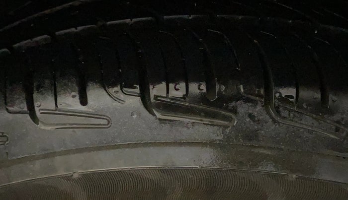 2018 Maruti Baleno DELTA PETROL 1.2, Petrol, Manual, 59,519 km, Left Rear Tyre Tread