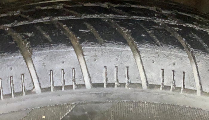 2017 Tata Tiago XZ PETROL, Petrol, Manual, 91,249 km, Left Rear Tyre Tread