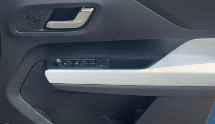 2024 Tata PUNCH Creative Plus, Petrol, Manual, 14,004 km, Driver Side Door Panels Control