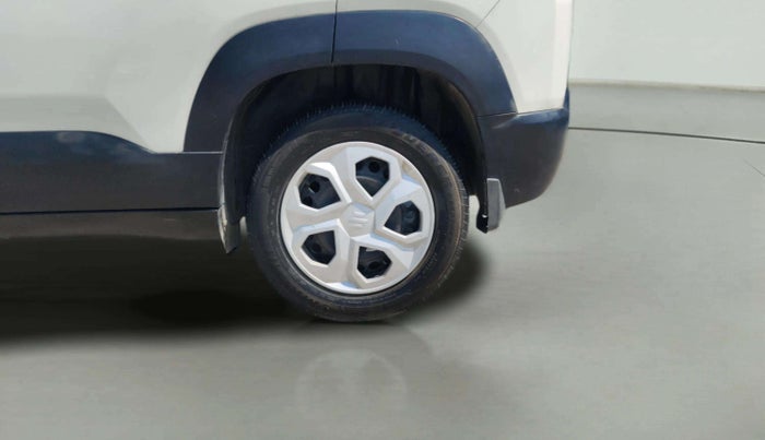 2023 Maruti BREZZA VXI SMART HYBRID, Petrol, Manual, 60,306 km, Left Rear Wheel