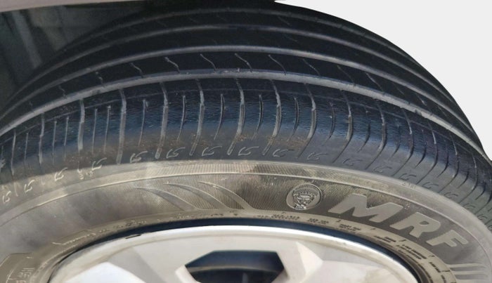 2023 Maruti BREZZA VXI SMART HYBRID, Petrol, Manual, 60,306 km, Left Rear Tyre Tread