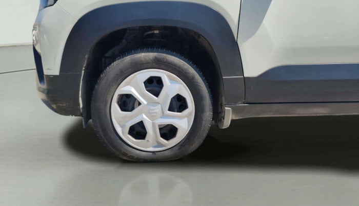 2023 Maruti BREZZA VXI SMART HYBRID, Petrol, Manual, 60,306 km, Left Front Wheel