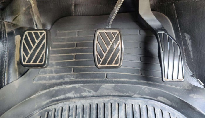 2023 Maruti BREZZA VXI SMART HYBRID, Petrol, Manual, 60,306 km, Pedals