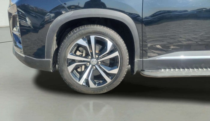 2023 MG HECTOR PLUS SHARP PRO 2.0 TURBO DIESEL 7 STR, Diesel, Manual, 28,236 km, Left Front Wheel