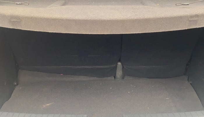 2017 Hyundai i20 Active 1.4 SX, Diesel, Manual, 63,707 km, Boot Inside