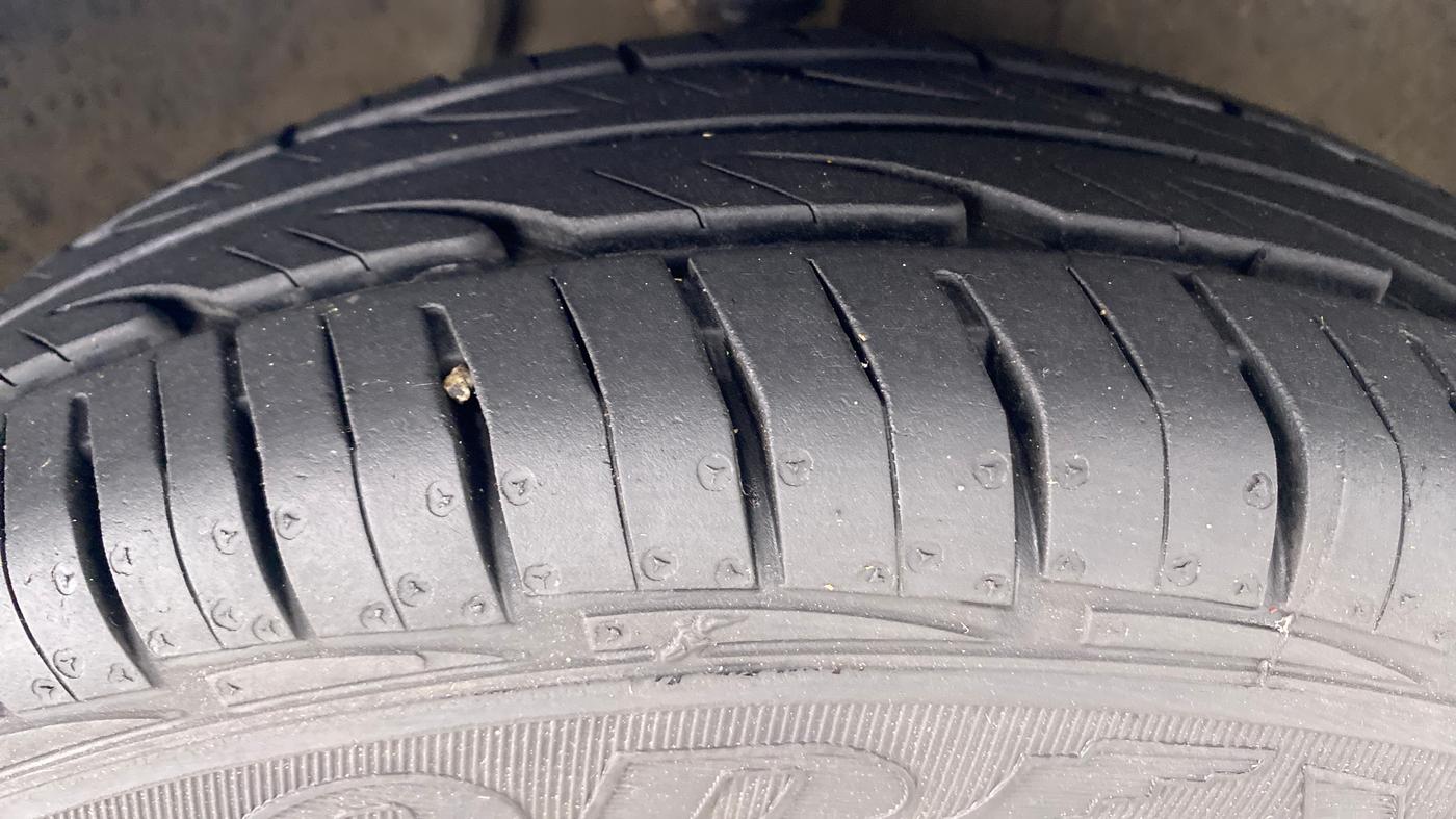 2016 Maruti Alto 800 LXI, Petrol, Manual, 43,687 km, Right Front Tyre Tread