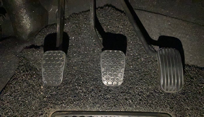 2023 Tata Tiago XT CNG, CNG, Manual, 27,707 km, Pedals