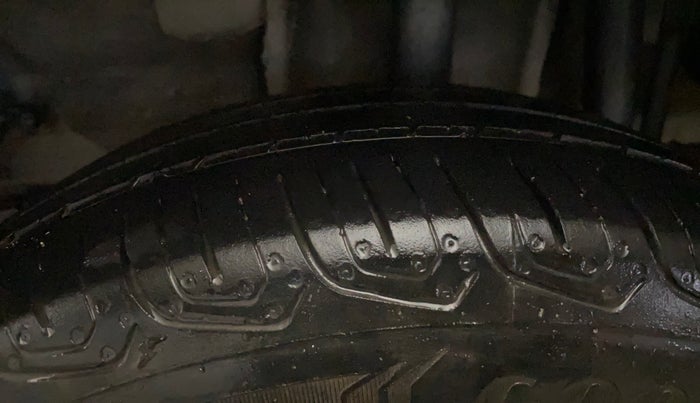 2023 Tata Tiago XT CNG, CNG, Manual, 27,707 km, Left Rear Tyre Tread