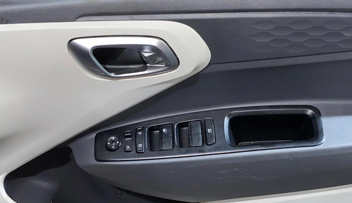 2021 Hyundai AURA SX 1.2, Petrol, Manual, 13,885 km, Driver Side Door Panels Control