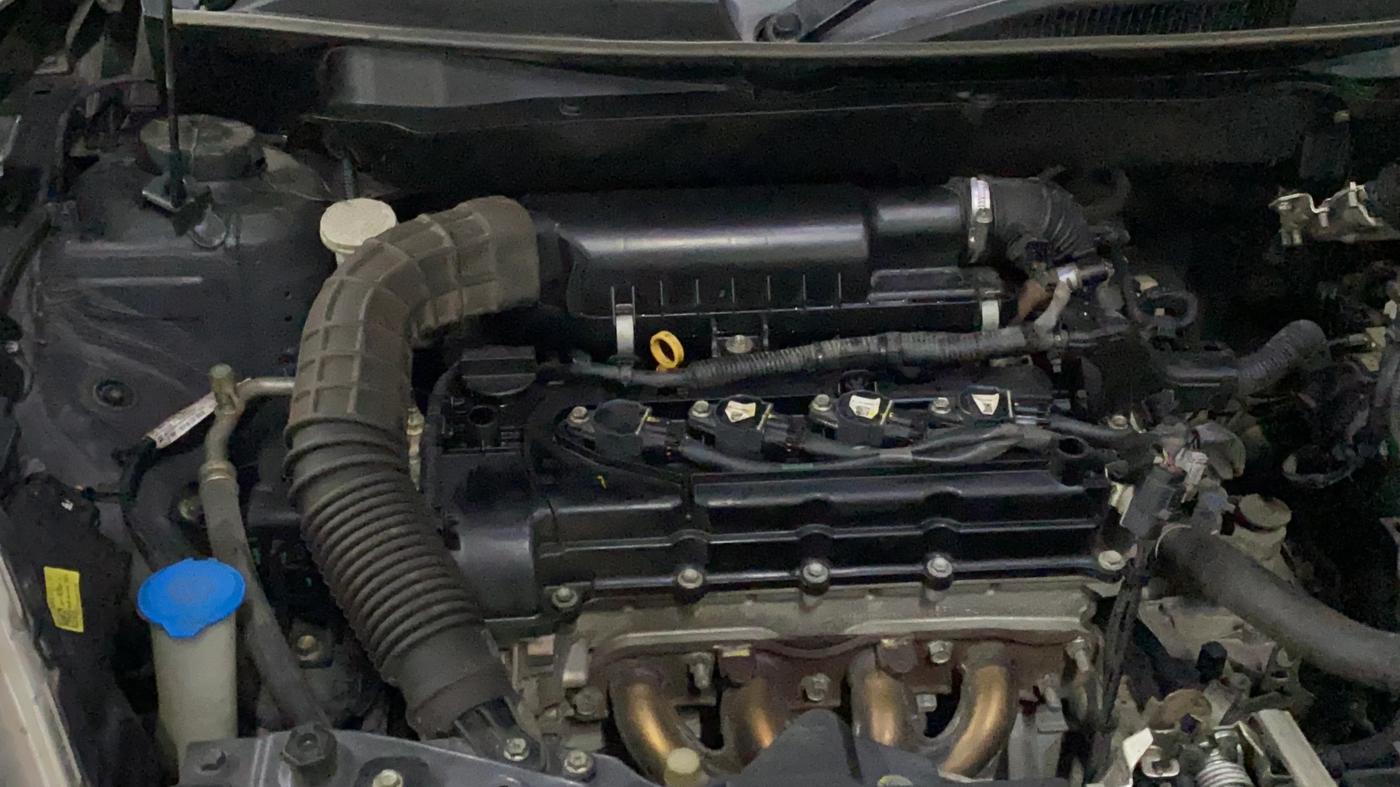 2017 Maruti Dzire VXI, Petrol, Manual, 80,327 km, Engine View - Right