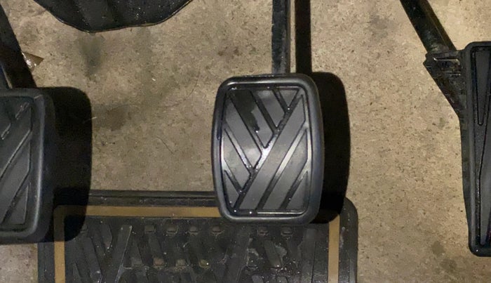 2017 Maruti Dzire VXI, Petrol, Manual, 80,327 km, Pedals