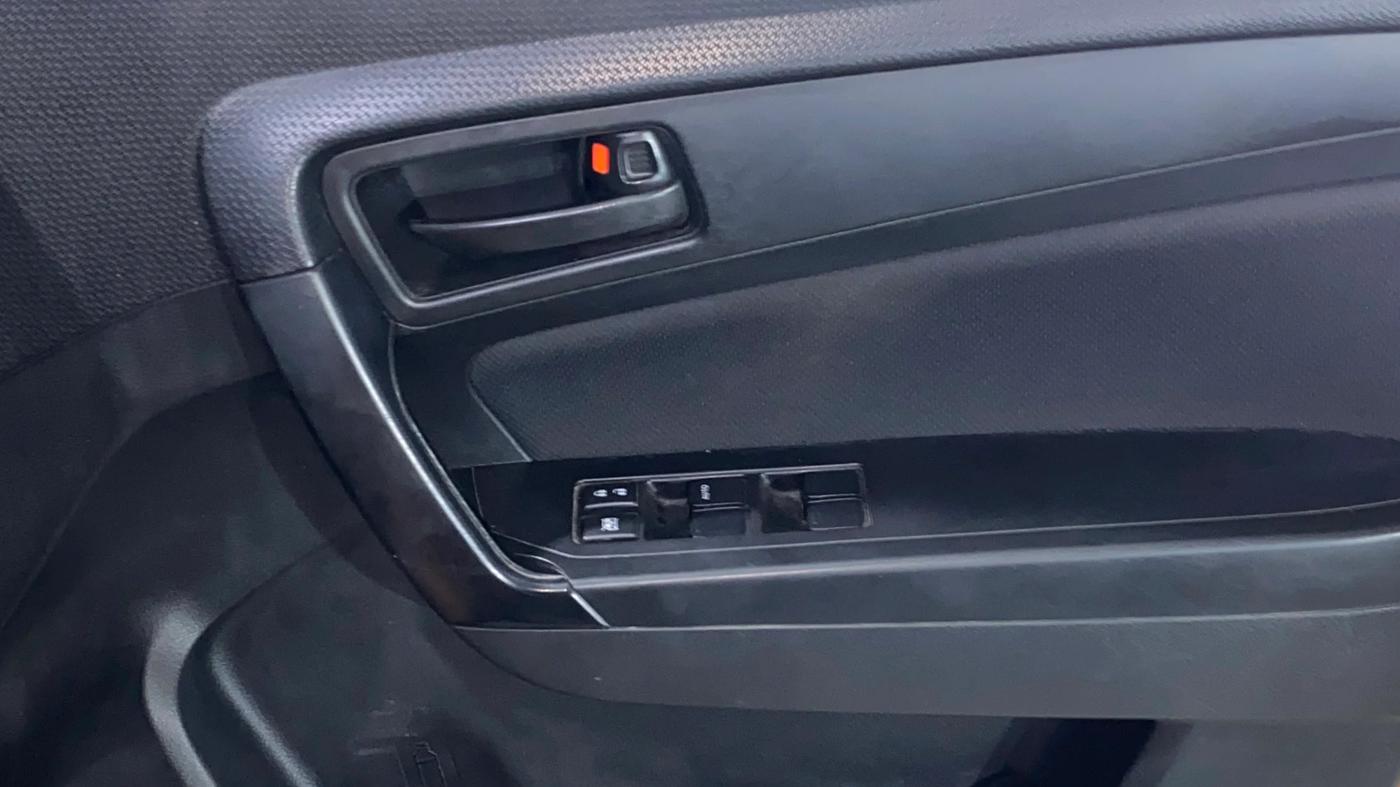 2018 Maruti Vitara Brezza VDI AMT, Diesel, Automatic, 48,807 km, Driver Side Door Panels Control