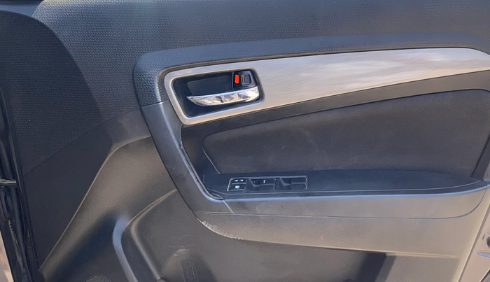 2019 Maruti Vitara Brezza ZDI PLUS AMT, Diesel, Automatic, 1,38,529 km, Driver Side Door Panels Control