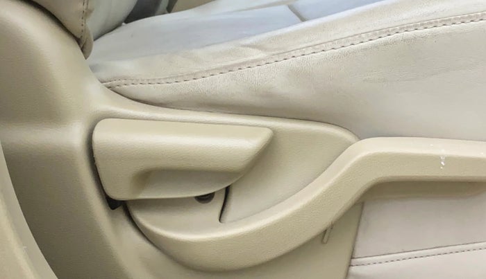 2014 Honda Mobilio 1.5L I-VTEC V, Petrol, Manual, 57,218 km, Driver Side Adjustment Panel