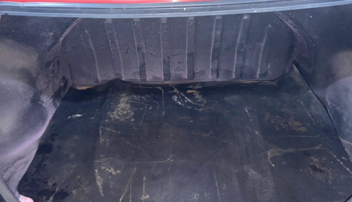 2016 Hyundai Verna 1.6 CRDI SX, Diesel, Manual, 1,02,496 km, Boot Inside