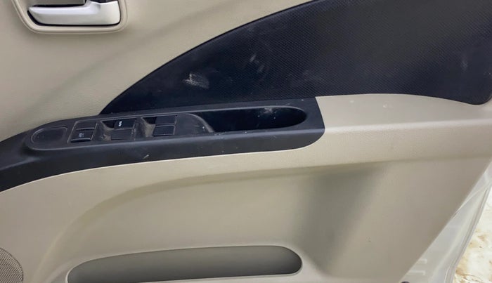 2014 Maruti Celerio VXI, CNG, Manual, 73,177 km, Driver Side Door Panels Control