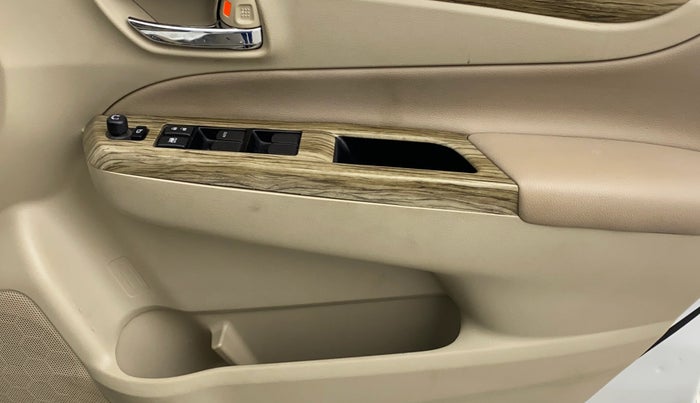 2021 Maruti Ciaz ALPHA 1.5 SHVS PETROL, Petrol, Manual, 84,151 km, Driver Side Door Panels Control